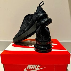 NIKE AIR MAX 270. Black. Size 2. Never worn. Comes with box.